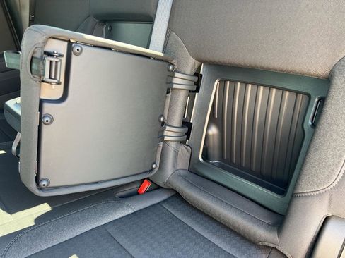 New 2025 GMC Sierra 1500 Elevation image 13