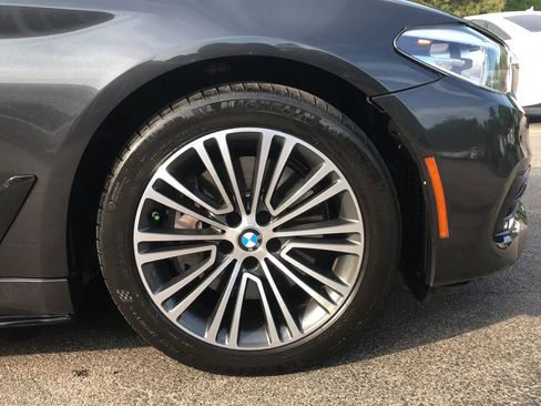 Used 2020 BMW 540i xDrive w/ Premium Package image 6