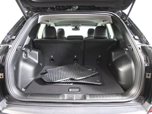Used 2022 Jeep Cherokee Trailhawk w/ Comfort/Convenience Group AWD/4WD image 16