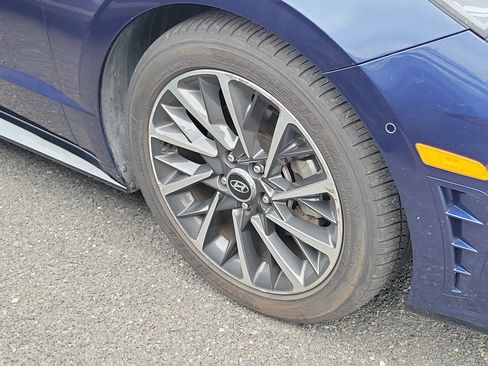 Used 2020 Hyundai Sonata Limited FWD image 4
