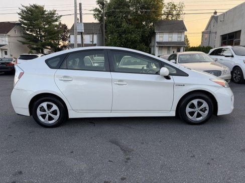 Used 2015 Toyota Prius Three FWD image 6