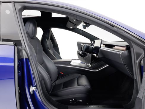 Used 2022 Tesla Model S Plaid AWD/4WD image 31