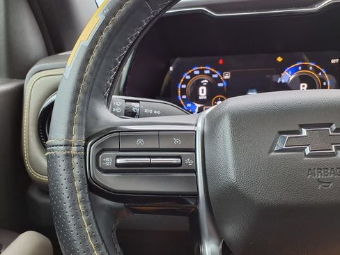 Used 2024 Chevrolet Colorado ZR2 w/ ZR2 Convenience Package III AWD/4WD image 34