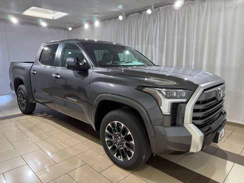 New 2026 Toyota Tundra Limited AWD/4WD image 7