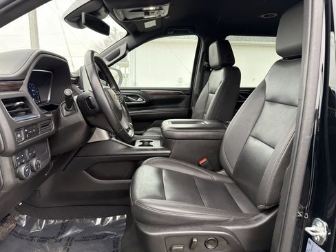 Used 2023 Chevrolet Tahoe LT image 2