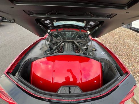 Used 2023 Chevrolet Corvette Stingray Premium Cpe w/ Body-Color Dual Roof Package image 21