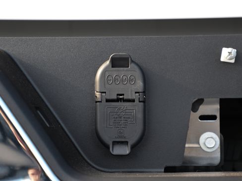 New 2026 GMC Sierra 1500 Pro w/ Pro Value Package image 9