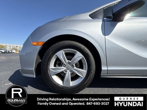Used 2018 Honda Odyssey EX image 10