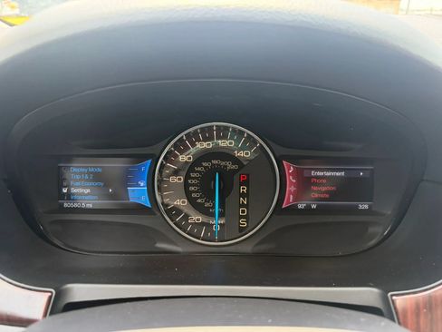 Used 2013 Ford Edge Limited FWD image 16