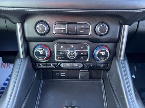 Used 2023 Chevrolet Tahoe LT w/ Luxury Package image 21