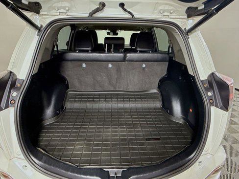 Used 2016 Toyota RAV4 Limited image 25