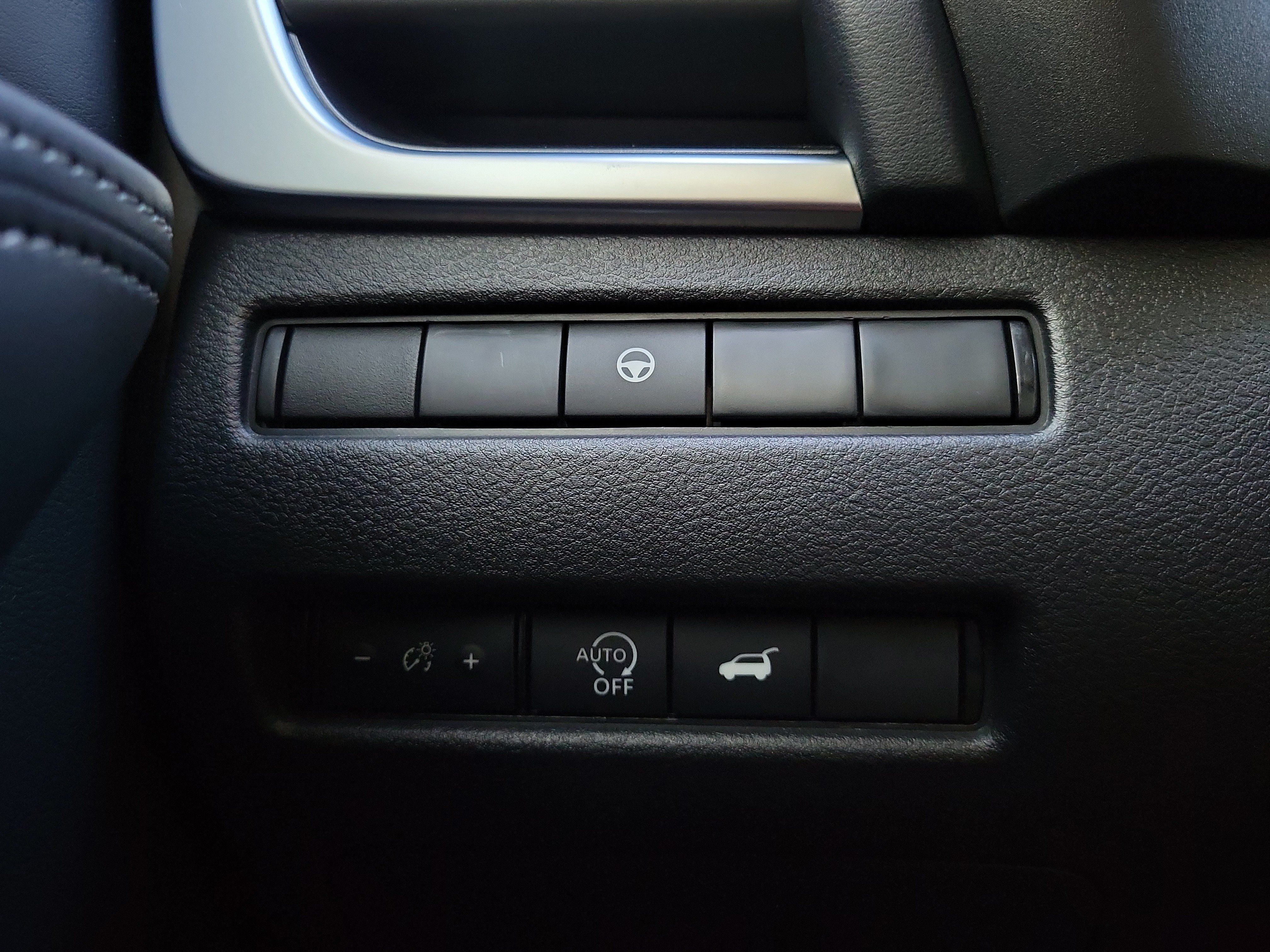 Certified 2025 Nissan Rogue SV w/ SV Premium Package FWD image 28