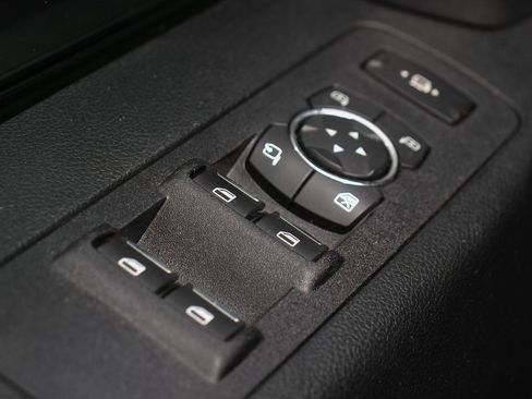 Used 2019 Ford F250 Lariat w/ Lariat Ultimate Package image 17