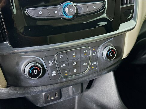 Used 2023 Chevrolet Traverse LS w/ Midnight/Sport Edition image 22