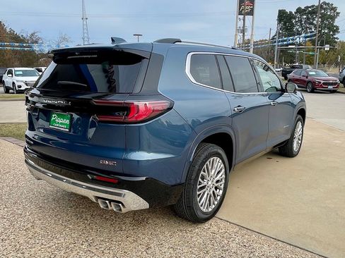 New 2026 GMC Acadia Denali w/ Super Cruise Package image 8