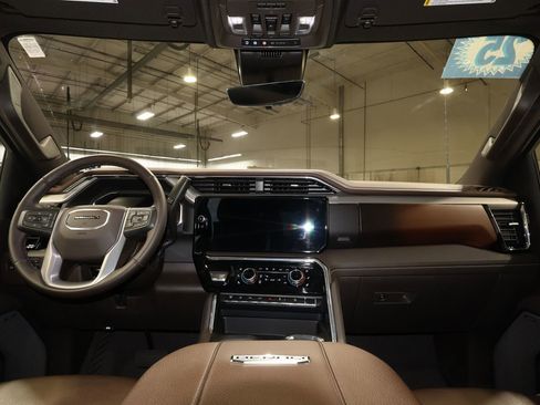 Certified 2025 GMC Sierra 2500 Denali w/ Denali Reserve Package image 30