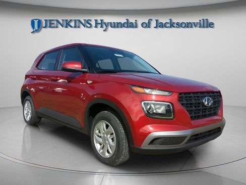 New 2026 Hyundai Venue SE image 8