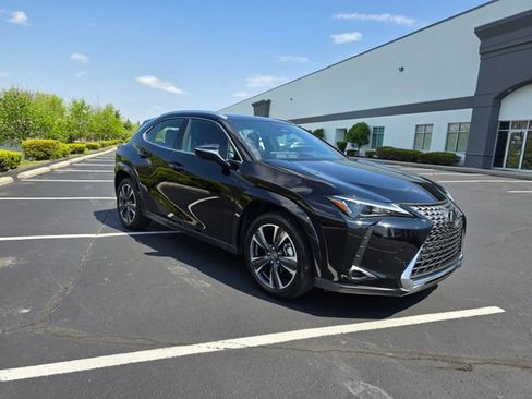 Used 2025 Lexus UX 300h AWD w/ Cold Area Package image 15