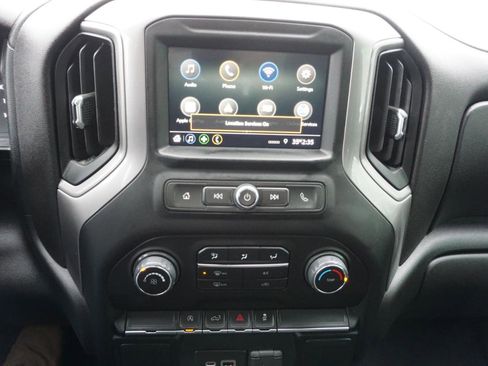 Used 2022 Chevrolet Silverado 1500 Custom image 11