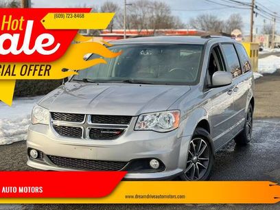 Used 2017 Dodge Grand Caravan SXT