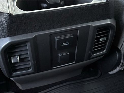 Used 2016 Ford F150 XLT w/ Equipment Group 302A Luxury image 11