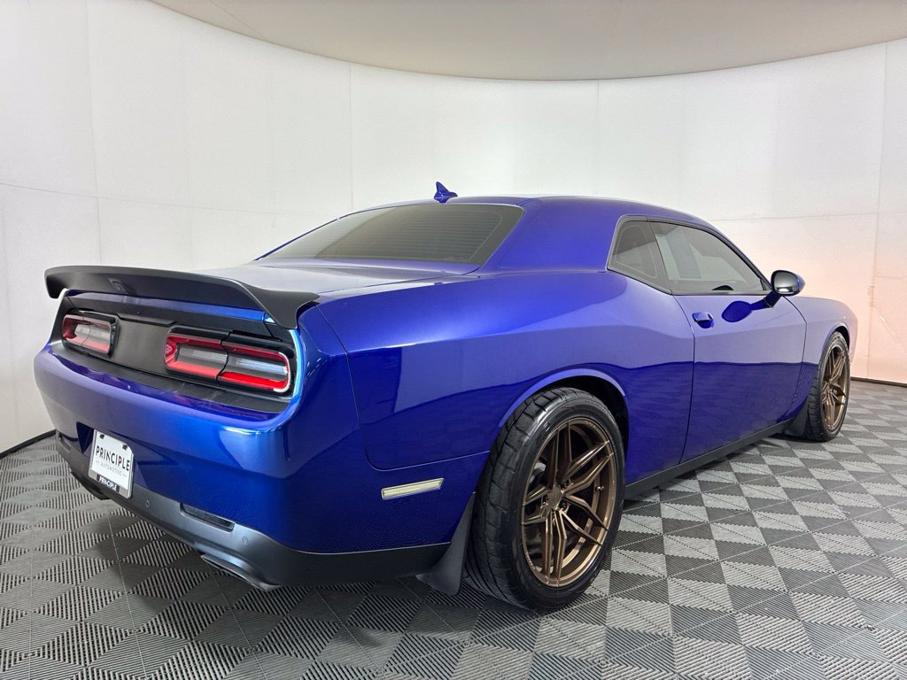 Used 2021 Dodge Challenger R/T Scat Pack RWD image 5