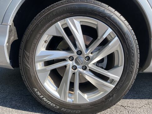 Used 2020 Audi Q7 2.0T Premium Plus w/ Premium Plus Package AWD/4WD image 37
