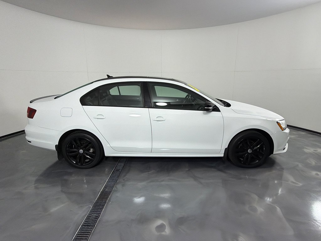 Used 2018 Volkswagen Jetta Sport FWD image 4