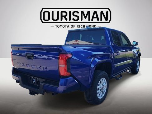 Certified 2025 Toyota Tacoma SR5 AWD/4WD image 6