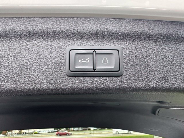 Used 2021 Audi Q3 2.0T Premium Plus AWD/4WD image 39