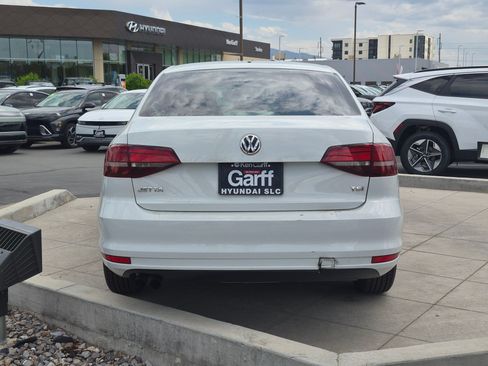 Used 2018 Volkswagen Jetta S w/ Cold Weather Package FWD image 5