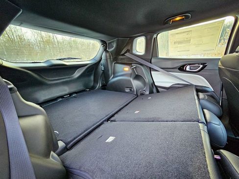 New 2026 Jeep Compass Limited image 35