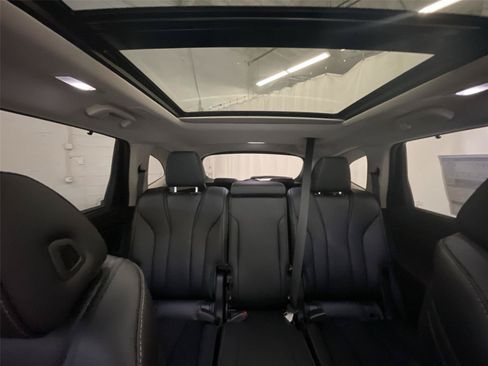 Used 2026 Acura MDX w/ Technology Package AWD/4WD image 30