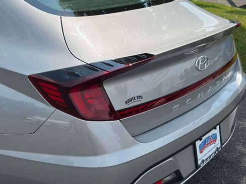Used 2023 Hyundai Sonata SE FWD image 8
