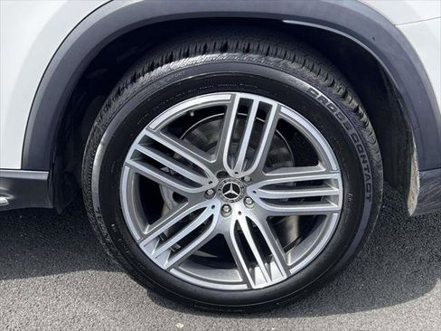 Used 2022 Mercedes-Benz GLS 450 4MATIC image 10
