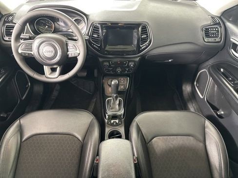 Used 2021 Jeep Compass Latitude w/ Sun and Sound Group AWD/4WD image 21