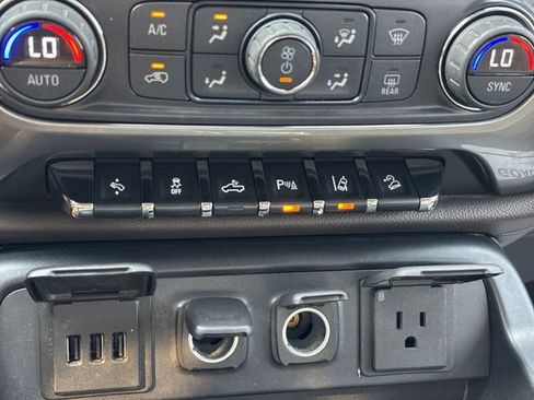 Used 2015 Chevrolet Silverado 3500 LTZ w/ LTZ Plus Package AWD/4WD image 23