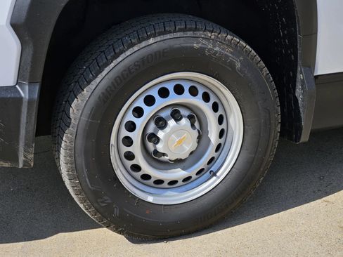 New 2025 Chevrolet Silverado EV W/T image 6