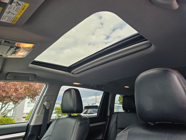 Used 2019 Toyota Highlander XLE AWD/4WD image 31
