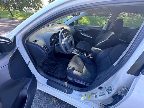 Used 2013 Toyota Corolla S FWD image 17