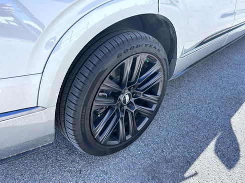 Used 2026 Cadillac Vistiq Platinum AWD/4WD image 12