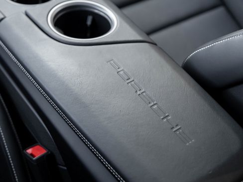 Used 2024 Porsche Taycan GTS image 28