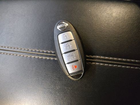 Used 2023 Nissan Sentra SV image 32