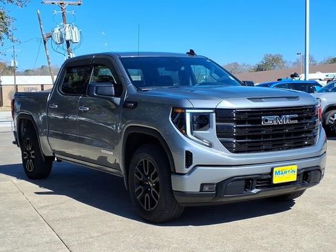 Used 2025 GMC Sierra 1500 Elevation image 3