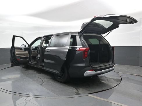 Used 2026 Kia Carnival FWD image 48