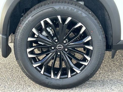 New 2026 Nissan Rogue SV image 7