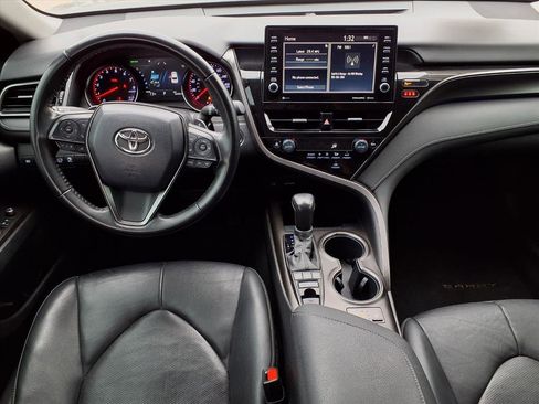 Used 2022 Toyota Camry XSE image 12