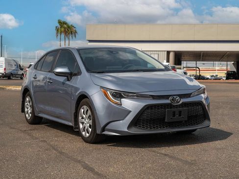 Used 2022 Toyota Corolla LE FWD image 1