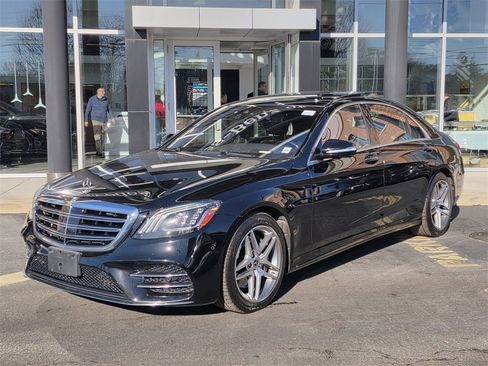 Used 2019 Mercedes-Benz S 560 4MATIC Sedan image 5