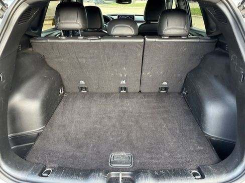 Used 2025 Jeep Compass Limited image 31